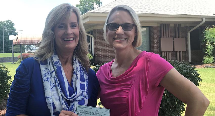 Pictured: Karen Mitchell, College Foundation executive director and Leslie Bennett, board member for the Junior League of Gallatin.