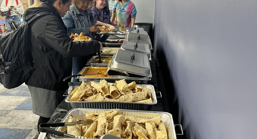 Indian cuisine buffet in Gallatin